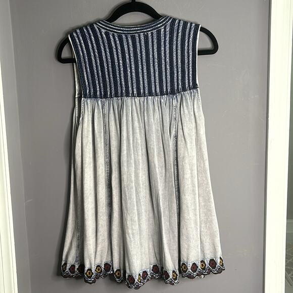 Rachel Zoe Blue Sleeveless Tunic with Tassels and Embroidered Detail Size 1X - Picture 6 of 8